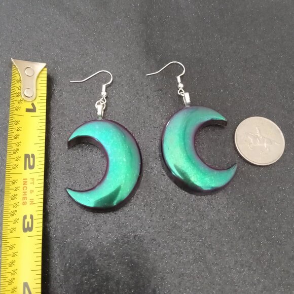 Purple green color shift kawaii crescent moon dangle earrings ss silver hooks - Picture 7 of 7